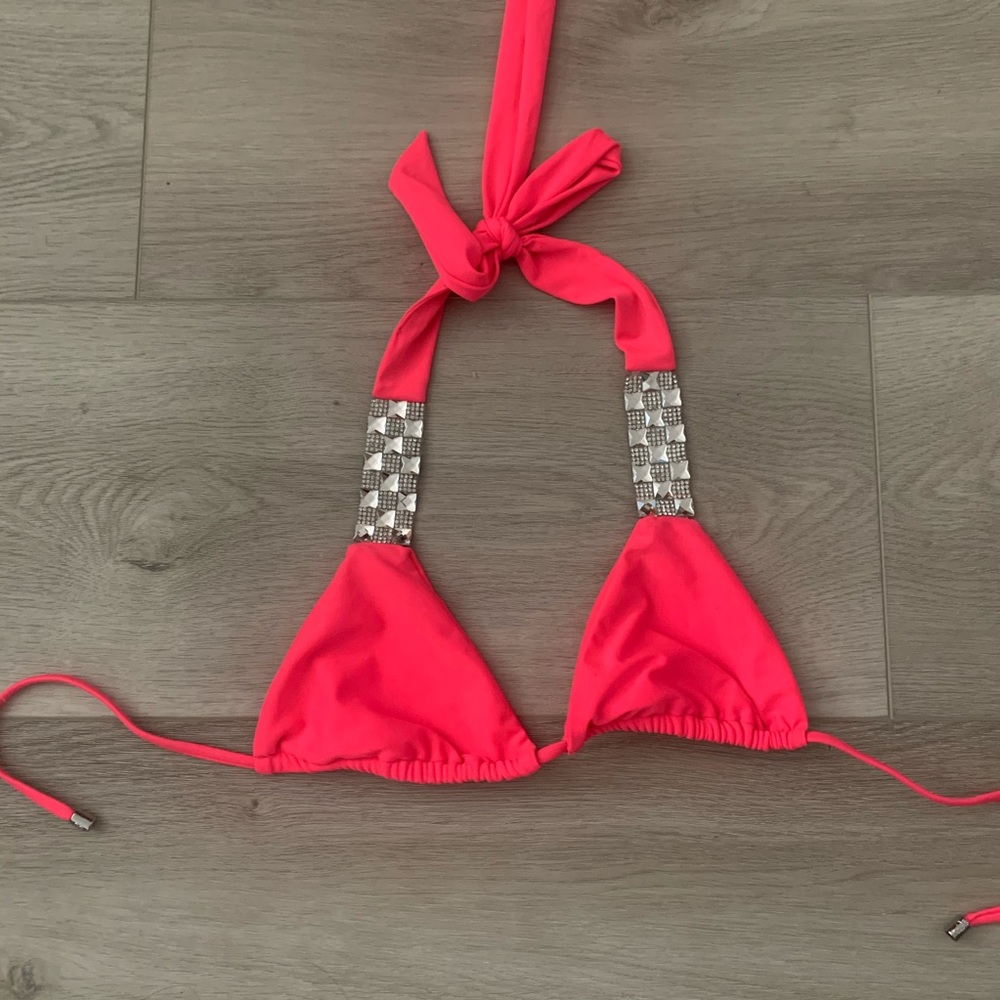 Beach bunny pink bikini